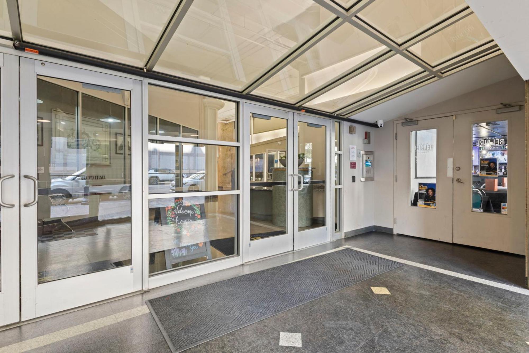 Indy Urban Stay - Skywalk - Sleeps 8 - Downtown - Stadium Indianapolis Exterior foto
