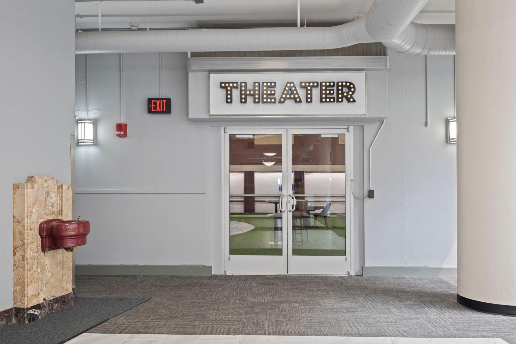 Indy Urban Stay - Skywalk - Sleeps 8 - Downtown - Stadium Indianapolis Exterior foto